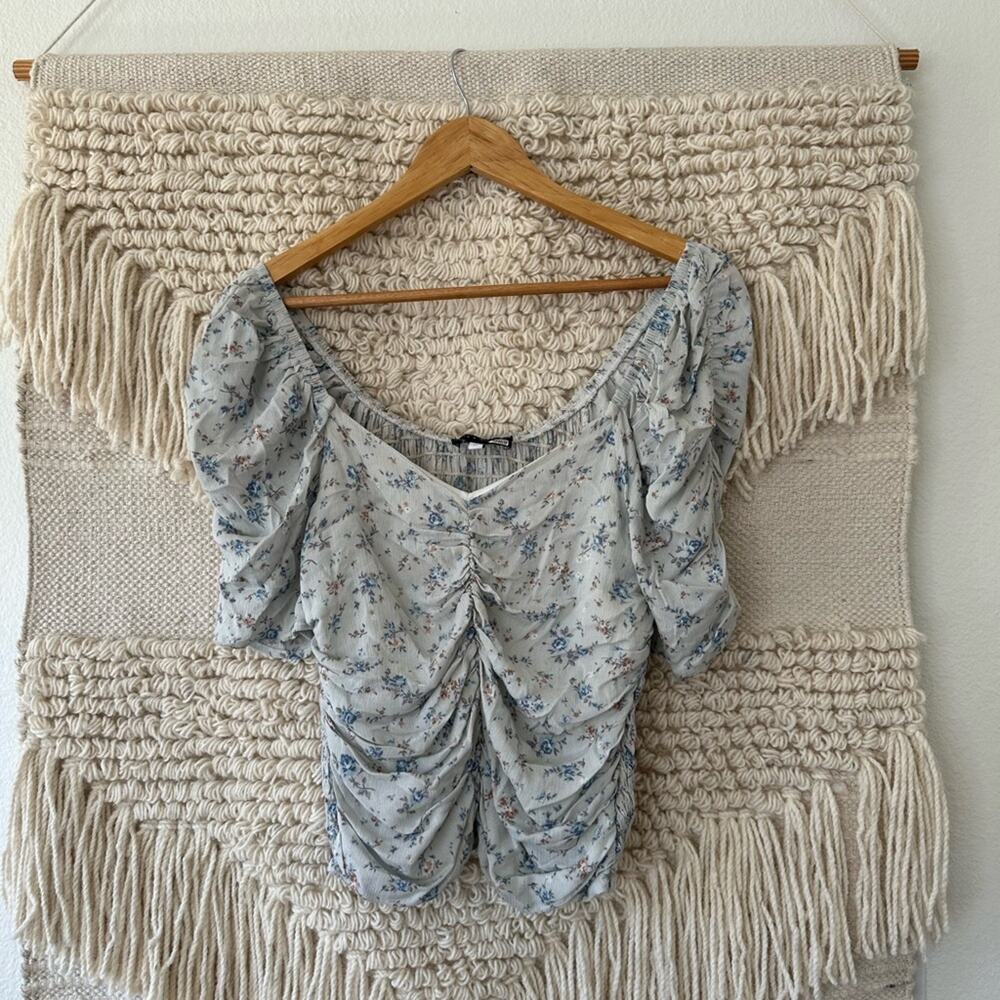 Slate & Willow Ruched Puff Sleeve Top